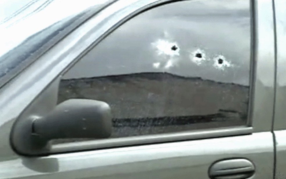 Homem vestido de Papai Noel deu três tiros em Renata Archilla (Foto: TV Globo/Reprodução)