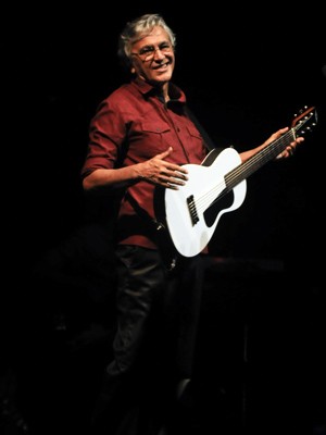 O cantor Caetano Veloso no Circo Voador (Foto: Ana Schlimovich / Divulgação)