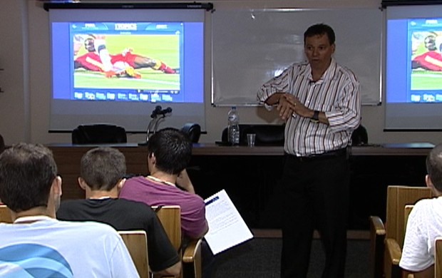 professor sala de aula arbitragem (Foto: Reprodução / TV Globo)