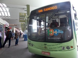 Ônibus São José dos Campos 2 (Foto: Daniel Corrá/G1)