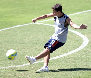 Diretor do Corinthians descarta contratação de Conca