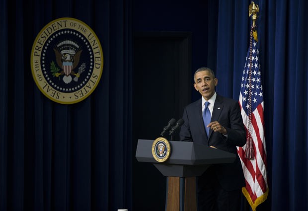 O presidente dos EUA, Barack Obama, fala a jovens nesta quarta-feira (4) na Casa Branca (Foto: AP)