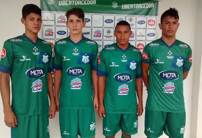 Jogadores da categoria sub-17 são convocados para elenco principal do Uberlândia Esporte (Foto: Gilmar Pereira/UEC)