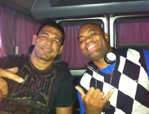 Minotauro e Anderson Silva (Foto: Divulgação/Twitter) Minotauro e Anderson Silva (Foto: Divulgação/Twitter)