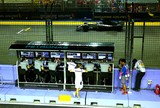 Nico abandona, Hamilton vence em Cingapura e retoma ponta do Mundial