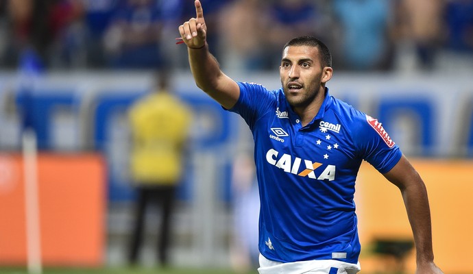 Ábila; Cruzeiro (Foto: Juliana Flister/Light Press)