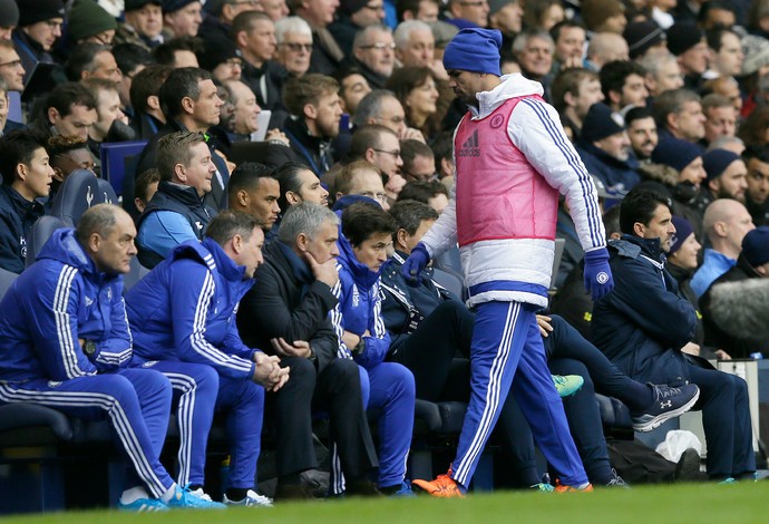 Diego Costa Mourinho Chelsea (Foto: AP)