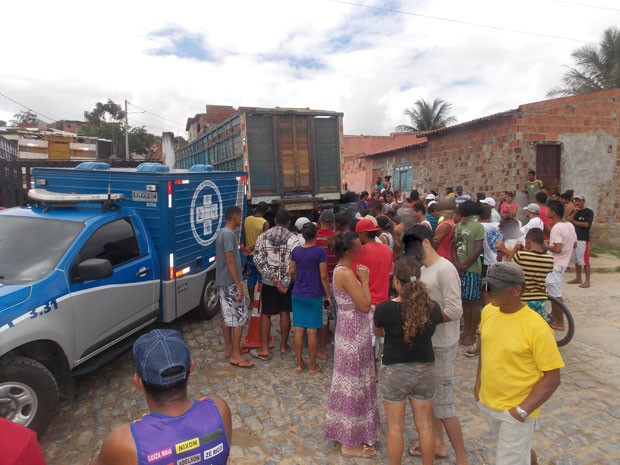 Criança morre ao ser atropelada por caminhão em Itapetinga, na Bahia (Foto: itapetingareporter.com.br)
