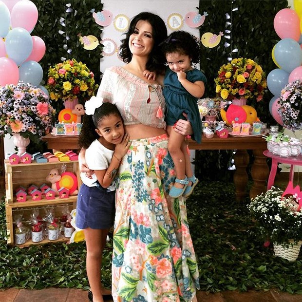 ego samara felippo faz festa de aniversario para as duas filhas noticias de criancas