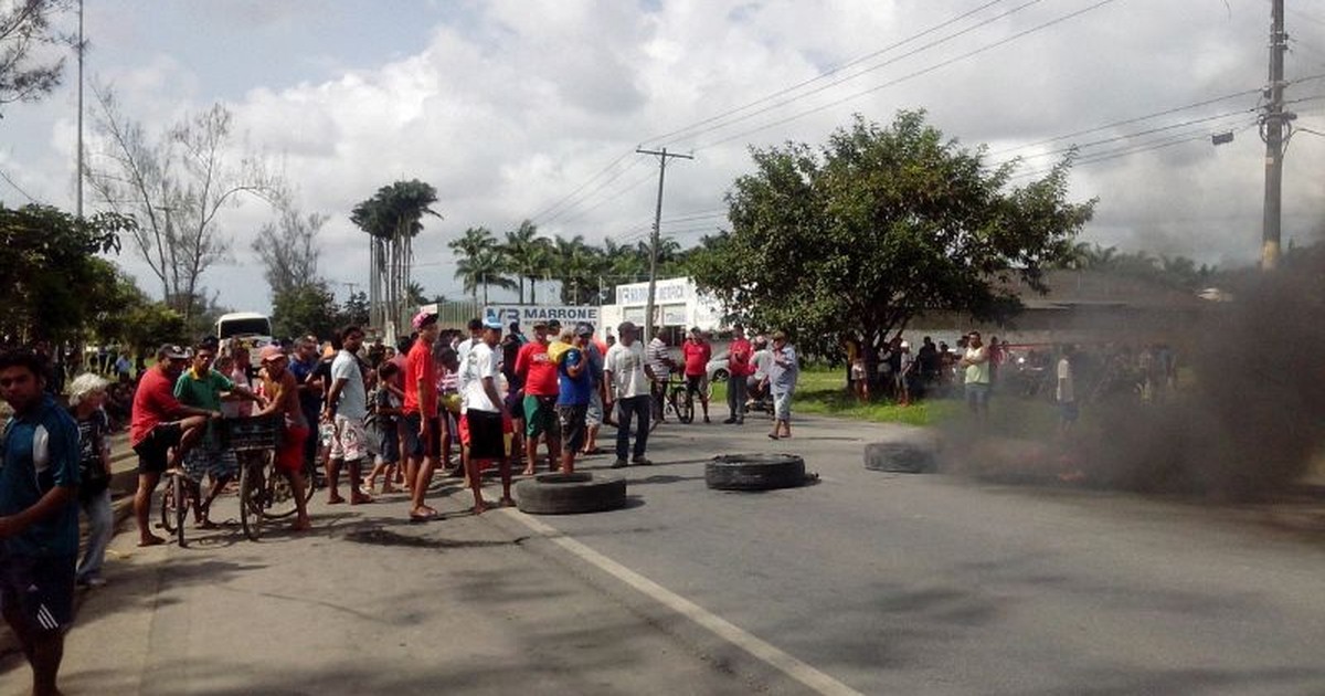 G Moradores Bloqueiam Rodovia Ap S Atropelamento De Crian A Em