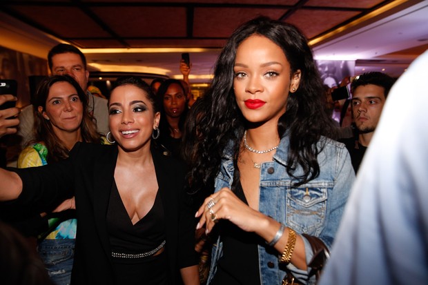 Anitta e Rihanna (Foto: Ag. News)