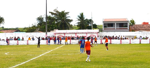 peneira do santos, olheiro do santos, santos (Foto: Lucas Barros / Globoesporte.com/pb)