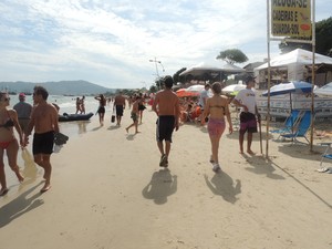 Praia de Canasvieiras, em Florianópolis (Foto: Luiza Fregapani)