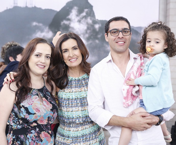 Família que teve quadrigêmeos com a apresentadora  (Foto: Ellen Soares/Gshow)