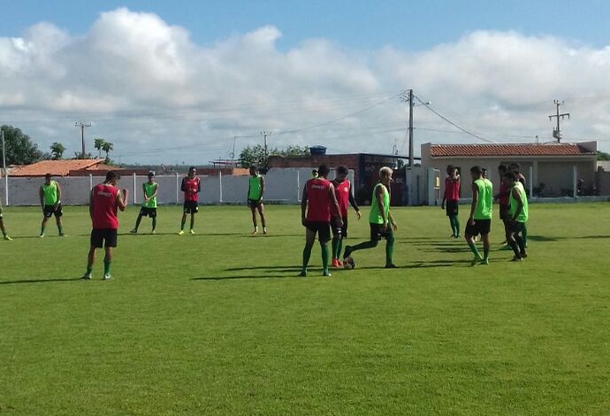 Jogadores do Cordino fazendo ajustes finais para partida diante do Sampaio Corrêa (Foto: Divulgação) Jogadores do Cordino fazendo ajustes finais para partida diante do Sampaio Corrêa (Foto: Divulgação)