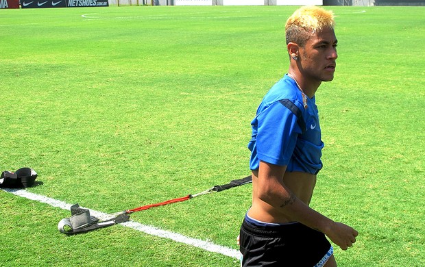Neymar no treino do Santos (Foto: Marcelo Hazan) Neymar no treino do Santos (Foto: Marcelo Hazan)