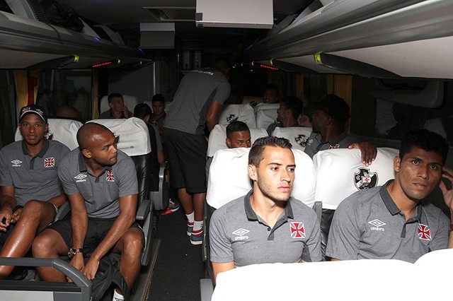 vasco elenco onibus pré-temporada (Foto: Marcelo Sadio / vasco.com.br)