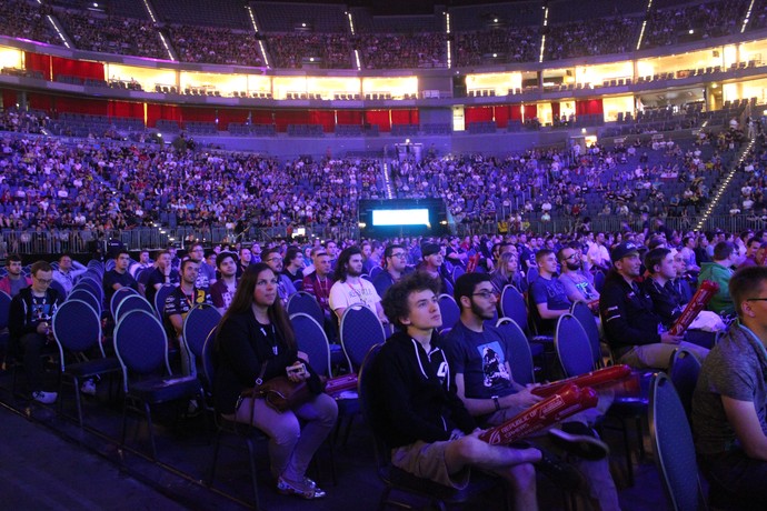 Público ESL One CS:GO Colônia Alemanha (Foto: Clicia Oliveira) Público ESL One CS:GO Colônia Alemanha (Foto: Clicia Oliveira)