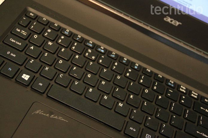 Detalhe do Acer V Nitro Black Edition (Foto: Fabricio Vitorino/TechTudo) Detalhe do Acer V Nitro Black Edition (Foto: Fabricio Vitorino/TechTudo)