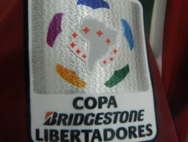 fluminense camisa Logo da Libertadores (Foto: Raphael Bózeo)