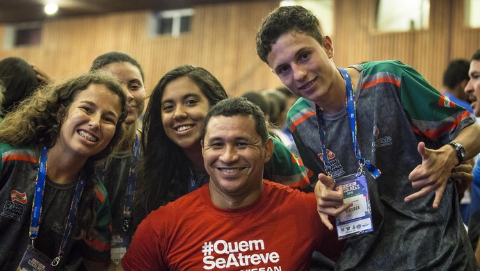 Clodoaldo Silva fãs paralimpíadas escolares (Foto: Marcio Rodrigues/MPIX/CPB)