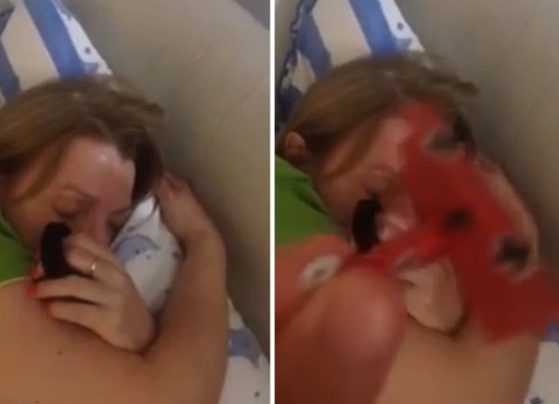 Vídeo que 'transforma' ronco de mulher em motor de avião de brinquedo 'bombou' na web  (Foto: Reprodução/YouTube/Best Vine Comps)