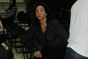 Marisa Orth no velório de Jair Rodrigues (Foto: Amauri Nehn/Photo Rio News)