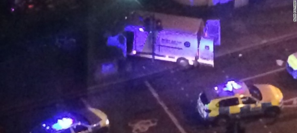Van que foi usada no ataque a London Bridge (Foto: Reprodução/CNN)