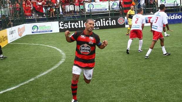 Flamengo, de Djalminha, vence o América e é campeão carioca de showbol (Foto: Ricardo Cassiano/Divulgação)