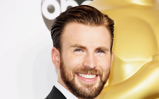 Chris Evans ganha o título de Homem mais Sexy do mundo de 2021