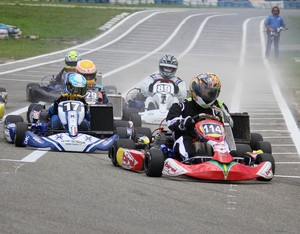 Na Primeira Prova Maranhense De Kart Em Bruno E Medeiros Vencem