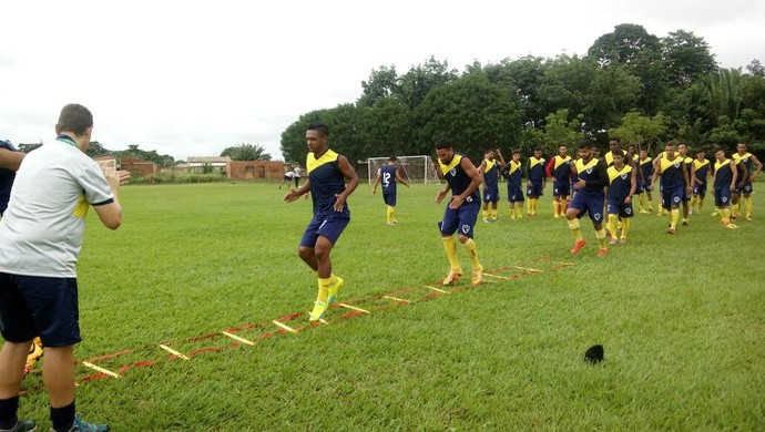 Rondoniense treina para estreia na Copa do Brasil (Foto: Lívia Costa)