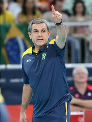 José Roberto Guimarães, Brasil x China (Foto: Divulgação / FIVB)