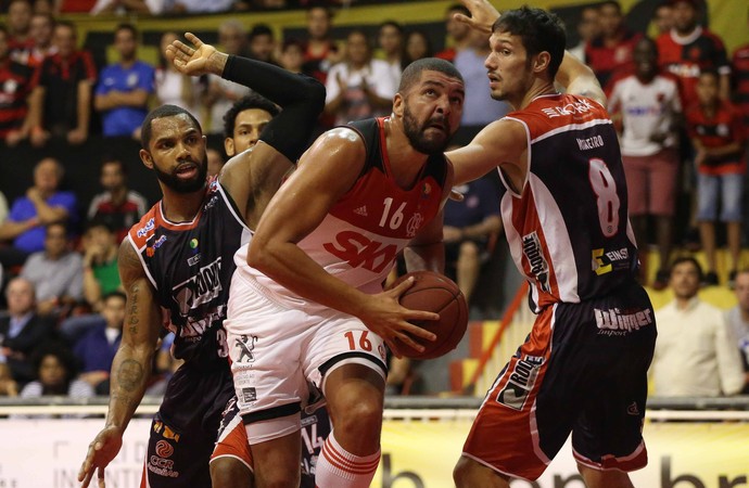 Flamengo x Limeira NBB basquete (Foto: Luiz Pires/LNB)