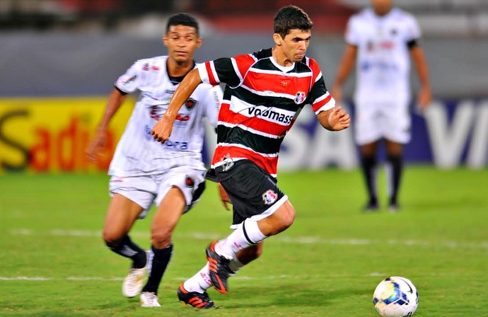 Natan Santa Cruz x Botafogo-PB (Foto: Aldo Carneiro / Pernambuco Press)