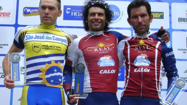 Volta Ciclística de São Paulo - 1ª etapa pódio - Marcos Crespo, Francisco Chamorro e Edgardo Simón (Foto: Alan Schneider/Globoesporte.com)