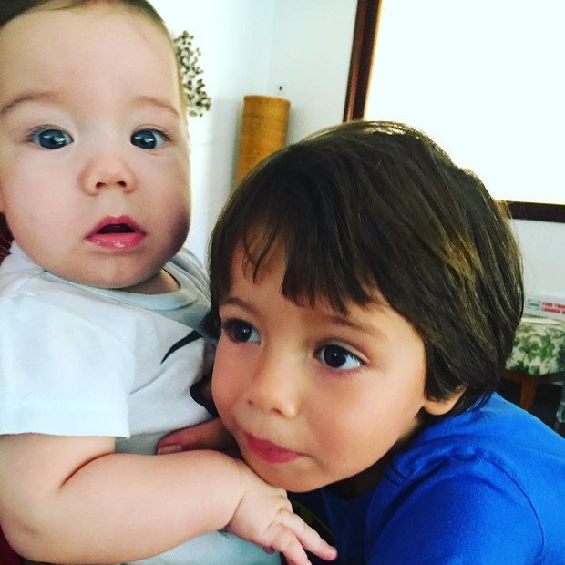 Bem e Dom, filhos de Luana Piovani e Pedro Scooby (Foto: Reprodução/Instagram)