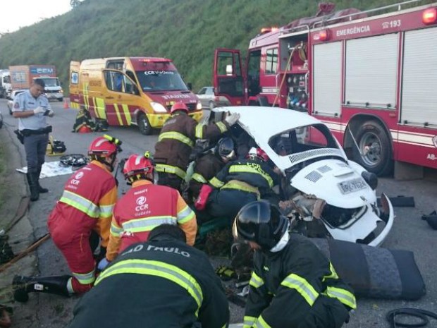 Acidente em rodovia destrói fusca e mata motorista em São Roque (Foto: Divulgação / Prefeitura de São Roque)