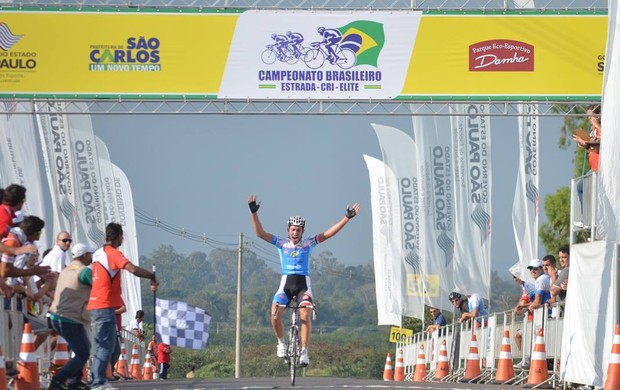 Rodrigo do Nascimento vence Brasileiro de Estrada em São Carlos (Foto: Divulgação / Ciclismo Ribeirão-Botafogo)
