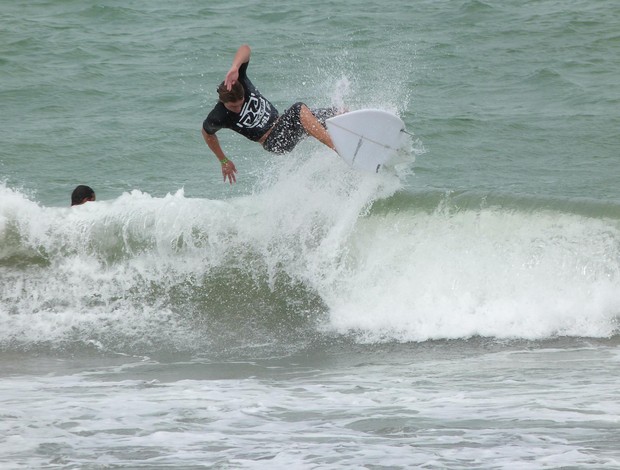 Raphael Seixas, surfista paraibano, campeão do Circuito Pernambucano (Foto: Ricardo Comber/Divulgação PBSurf)