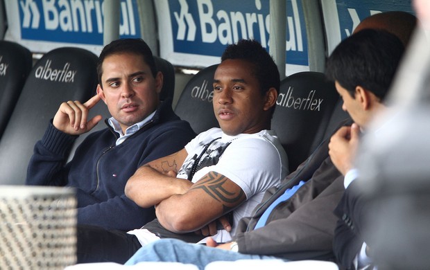 Anderson visita o Grêmio e o Olímpico (Foto: Lucas Uebel/Divulgação, Grêmio)