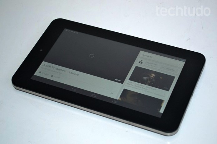 Tablet tem desempenho intermediário (Foto: Thiago Barros/TechTudo) Tablet tem desempenho intermediário (Foto: Thiago Barros/TechTudo)