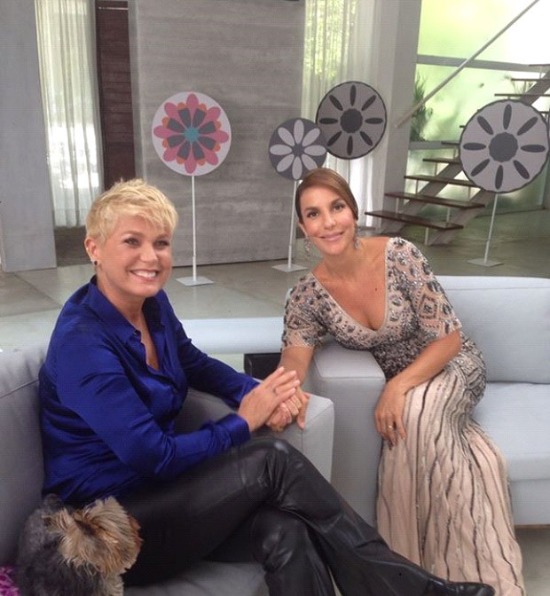 Superbonita: Ivete Sangalo e Xuxa (Foto: GNT) Superbonita: Ivete Sangalo e Xuxa (Foto: GNT)