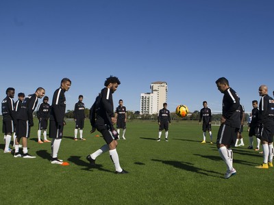 À espera de Love, Timão reserva vagas na lista de inscritos do Paulista