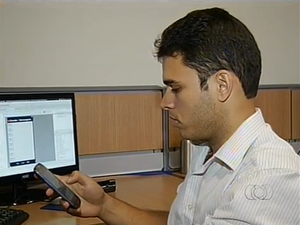 Aplicativo, criado por tocantinense, faz sucesso em 27 países (Foto: Reprodução/TV Anhanguera) Aplicativo, criado por tocantinense, faz sucesso em 27 países (Foto: Reprodução/TV Anhanguera)