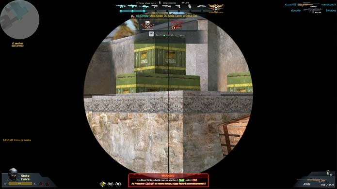 Use o botão direito para mirar com armas equipadas com lunetas (Foto: Reprodução/Murilo Molina)
