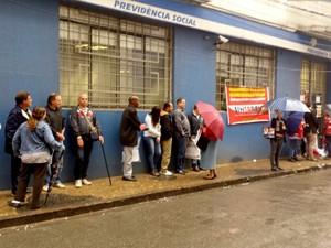 Servidores do INSS entram em greve em Campinas (Foto: Priscilla Geremias/ G1)