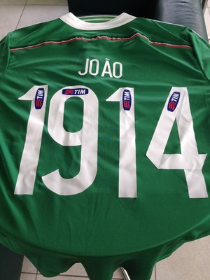 Palmeiras faz camisa especial para torcedor morto em dérbi no Pacaembu