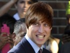 Veja como ficaria o príncipe William com o cabelo de Justin Bieber