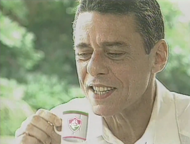 Torcedor do Flu compositor Chico Buarque completa 70 anos de